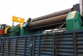 机械对称式卷板机