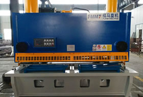 液压闸式剪板机