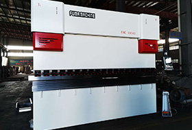 WE67K-300T 4000主伺服数控折弯机